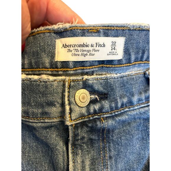 Abercrombie and Fitch The 70s Vintage Flare Ultra High Rise - 32 14L - Picture 9 of 11